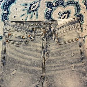 American Eagle Women’s Ripped Skinny Jeans